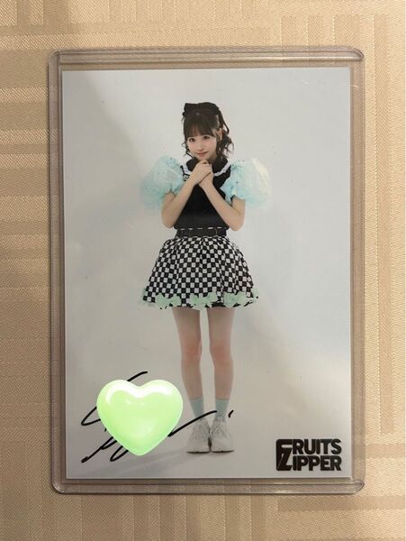 FRUITS ZIPPER ふるっぱー 櫻井優衣 ポロシャツ衣装 2024 生写真 直筆サイン