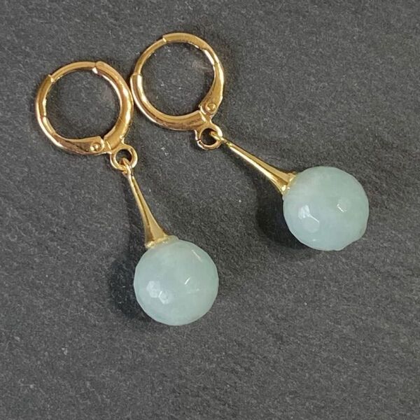 天然石 ミルキーベリル(ライトブルーグリーン) デザインピアス
