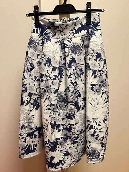 【美品】フィフス fifth 花柄 フレアロングスカート ネイビー