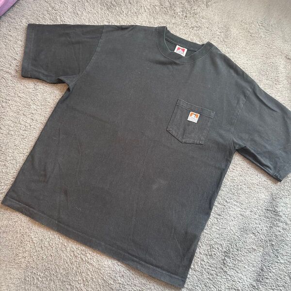 BEN DAVISオールドブラック オーバーサイズTシャツ ポケット付き
