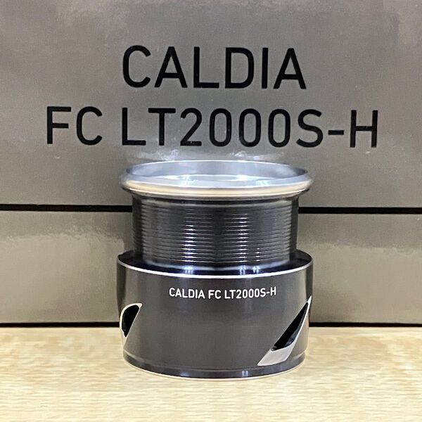 未使用 ダイワ 25 カルディア FC LT2000S-H スプール 新品外し