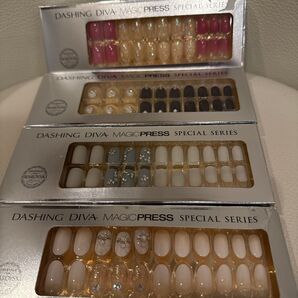 DASHING DIVA 付け爪セット4