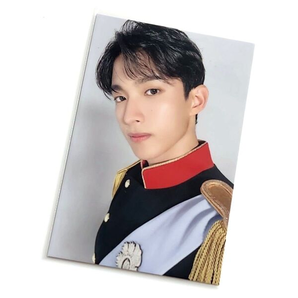 SEVENTEEN CAFE SEOUL トレカ ドギョム セブチ フォトカード カフェ ソウル 軍服