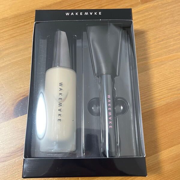 wakemake ファンデーション 19 ブラシ付き 新品