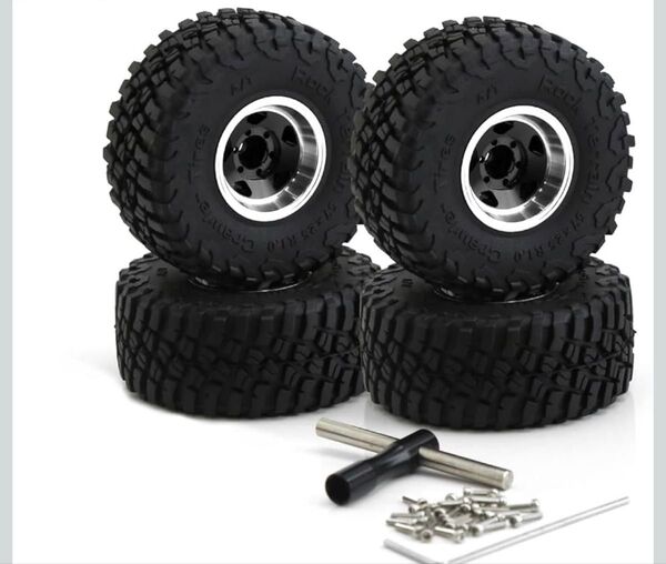 1.0インチ 黒色メタルビードロックホイールとタイヤ 4本 RC 1:24 1:18スケールロッククローラー ラジコンに最適