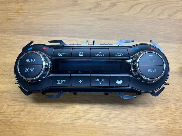 ベンツ純正 A180 Sports オートエアコン パネル 中古 DBA-W176042