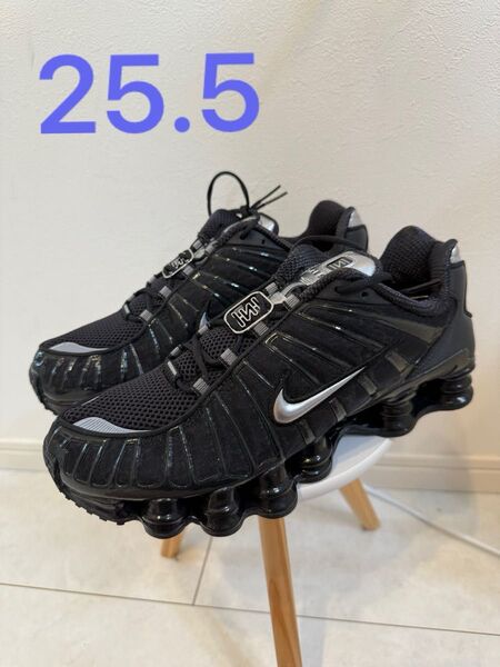 Nike Women's Shox TL "Off Noir/Metallic Silver" スニーカー