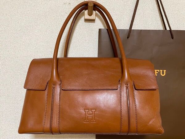 肩がけできます HIROFU ヒロフ レザーバッグ