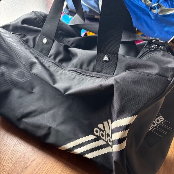 d31【バッグ】【アディダス】【美品】【部活】adidas ボストンバッグ ブラック 良品