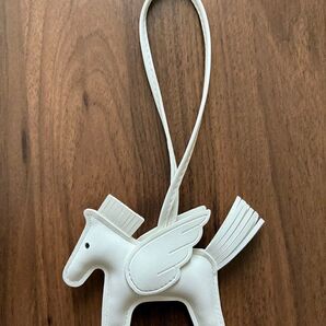 ★新品 ペガサス チャーム ホワイト 白 馬★