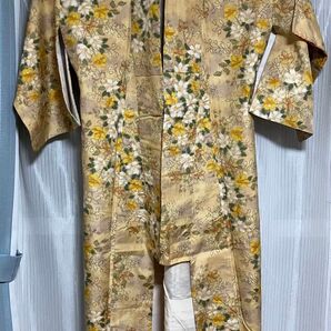 かー11 ハギレ はぎれ リメイク 正絹 紬 イエロー系 花模様 着物半身分 リメイク用 古布 アンティーク レトロ