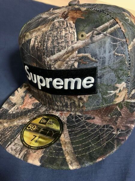 Supreme Championship Box Logo New Era Fallen Leaves 7 3/8 スポンジ付き
