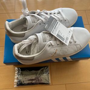 【新品】アディダス スタンスミス S75075 クリアグラナイト(26cm) おまけ付き