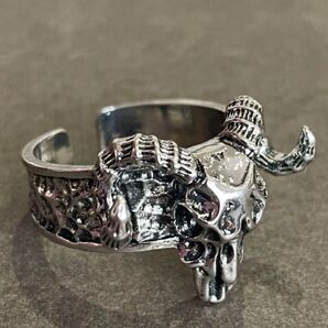 【新品未使用】バッファロー頭部デザインリング メンズリング シルバー 21号 シルバー アクセサリー