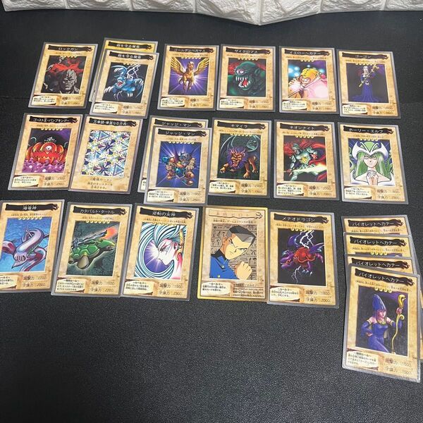 バンダイ 初期遊戯王カード まとめ売り 70枚