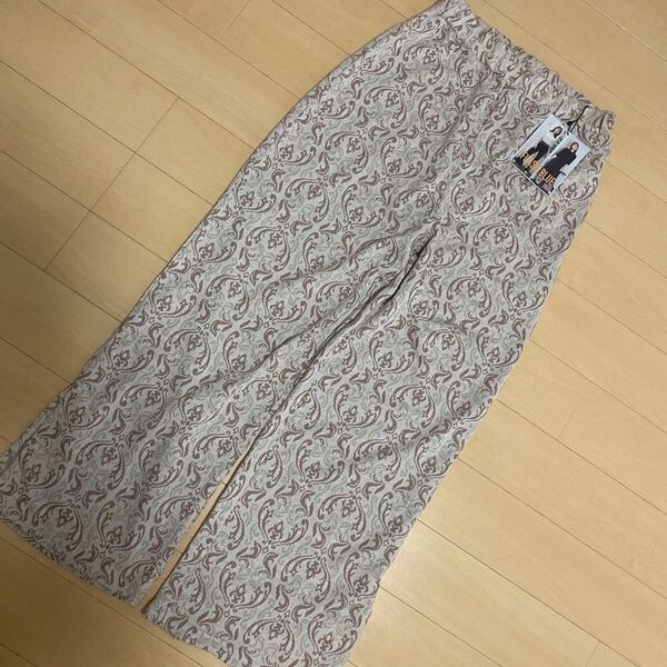 新品 多色ダマスク柄 パンツ
