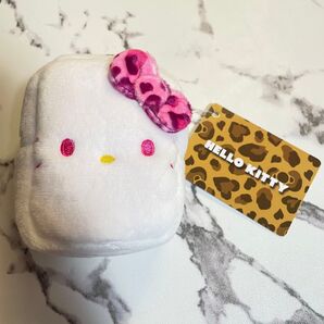 SANRIO サンリオ ハローキティ ヒョウ柄 ピンク 日本限定 ミニポーチ