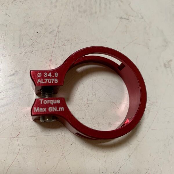 ファーアンドニア シートポストクランプ 34.9mm レッド