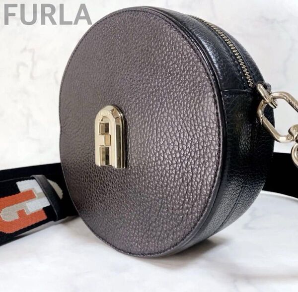 フルラ FURLA ショルダーバッグ スリーク 丸型 クロスボディ 斜めがけ レザー ブラック ゴールド金具