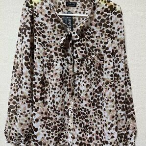 新品未使用JUNTINI シャツ ブラウス 長袖