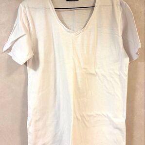 Vネック 白Tシャツ