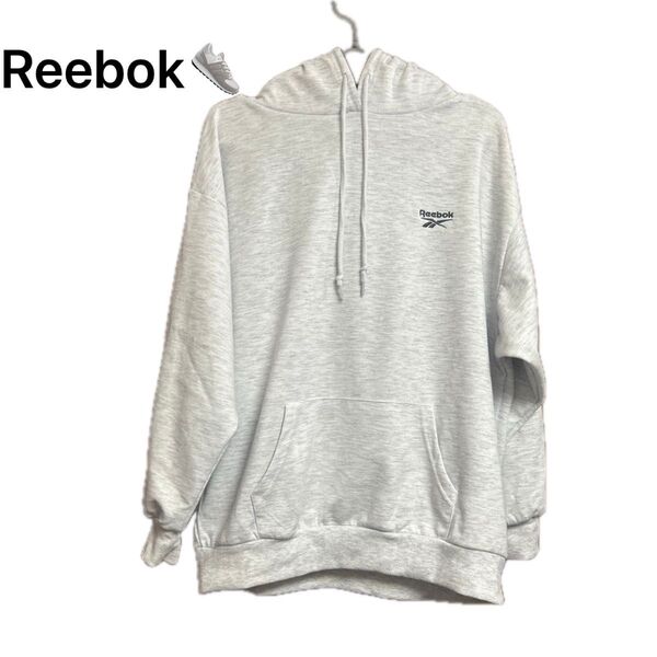 Reebok パーカー