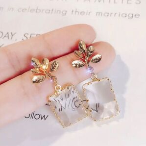 大人可愛い ゆらゆら ピアス
