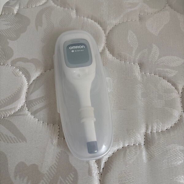 OMRON 体温計