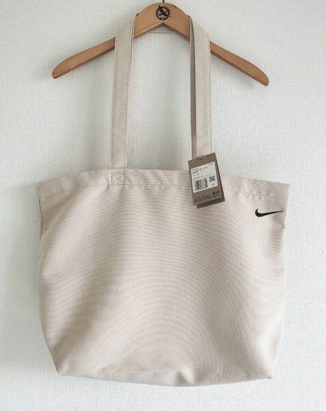 ナイキ NIKE☆ナイキ ヘリテージ 2.0 トートバッグ (22L) トートバッグ 新品未使用