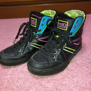 MADFOOT! ハイカットスニーカー 黒×マルチカラー 24.0cm