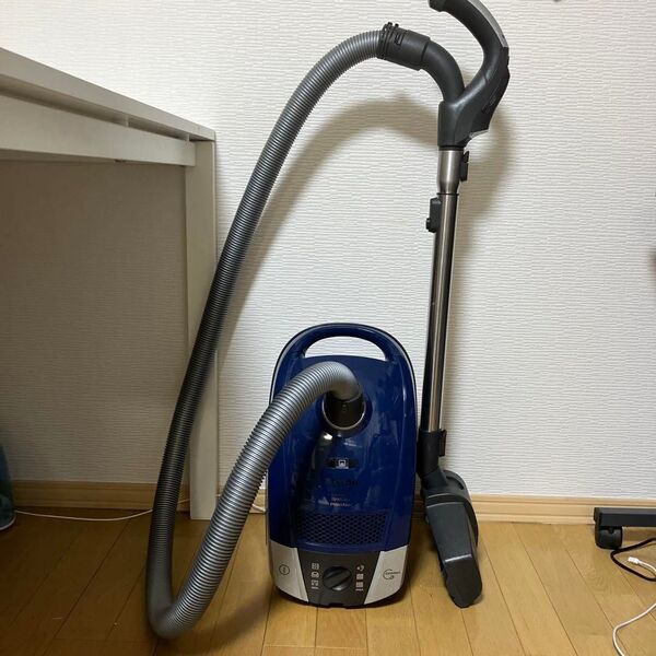 Miele Compact C2 掃除機 本体