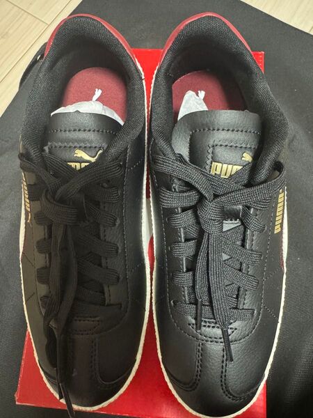お値引き中!新品未使用 PUMA Caven Dime FC プーマ スニーカー サイズ23cm から23.5㎝