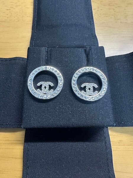 シャネル ピアス ココマーク シルバー レディース CHANEL A96562 Y02003 Z3502
