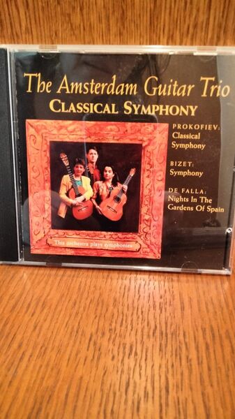 The Amsterdam Guitar Trio / CLASSICAL SYMPHONY