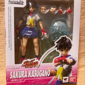 ストリートファイター【春日野さくら】フィギュアーツ【外箱にイタミあり】【宅急便送料無料】価格交渉はスルーさせていただきます