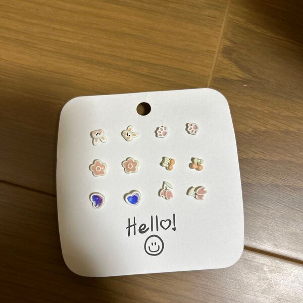 ピアス セット さくらんぼ 花 うさぎ ハート チューリップ 肉球 白系