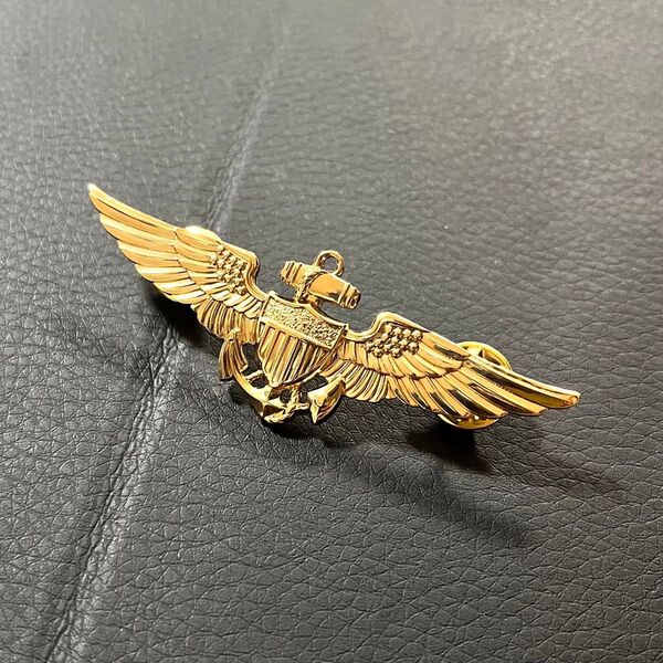 【新品】高品質 トップガン パイロット徽章 ピンバッジ ウィングマーク 記章 胸章 米国海軍 ミリタリー サバゲー