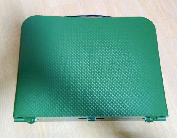 高さ4段階調節可能 折りたたみテーブル 耐荷重25kg 緑