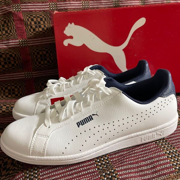 新品 プーマ PUMA スマッシュパーフ スニーカー ホワイト/ピーコート 26.5cm
