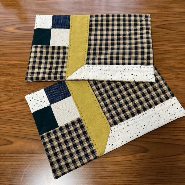 ハンドメイド ティーマット コースター パッチワーク風2枚セット