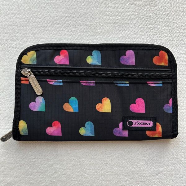 LeSportsac レスポートサックハート柄マルチケース