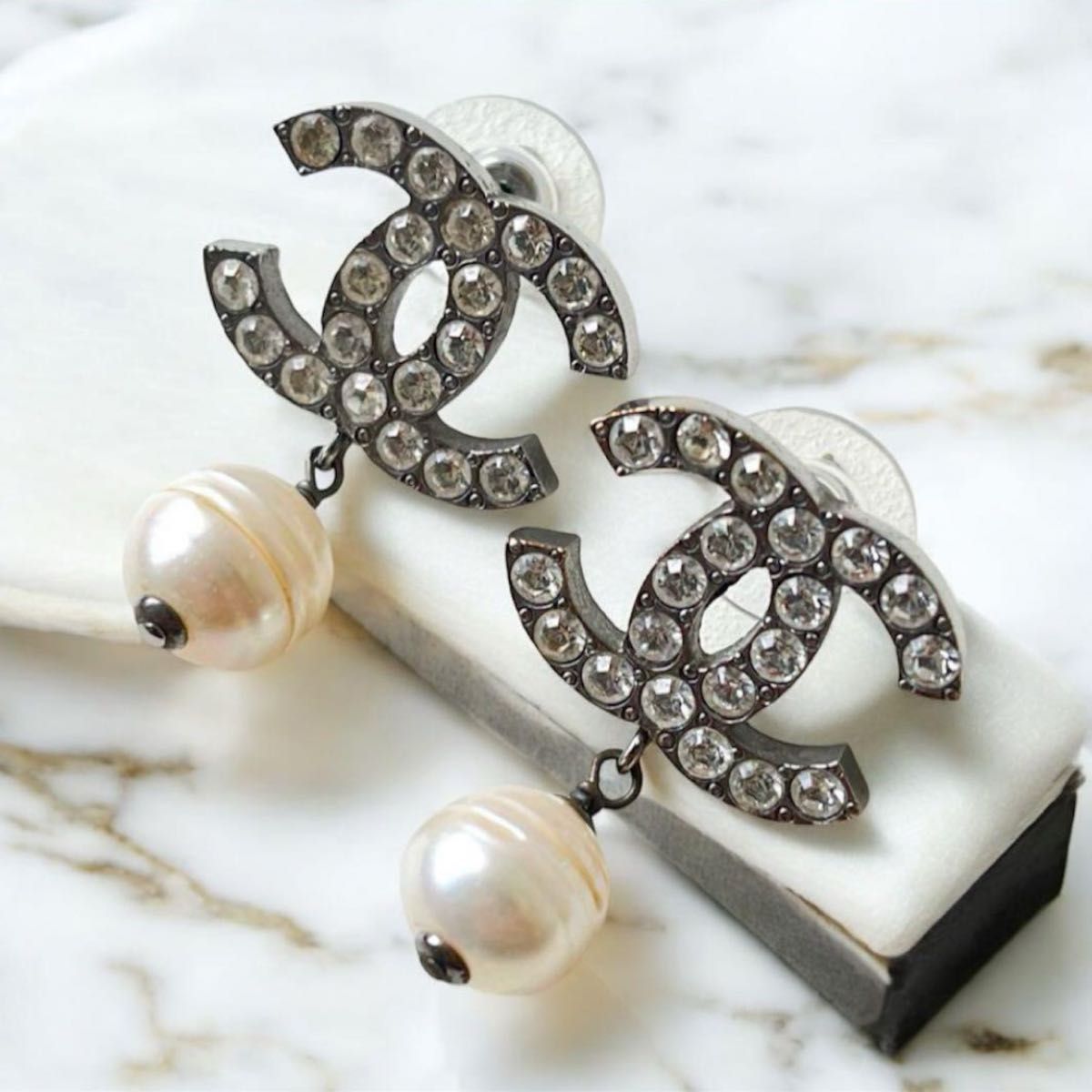 美品】シャネル CHANEL 07C ココマーク ラインストーン 美品】シャネル CHANEL 07C ココマーク ラインストーン