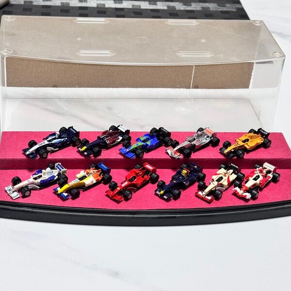 2007年UCC「F1マシンミニチュアカーコレクション」全11台 64アースカラーホンダ スーパーアグリ レッドブル、フェラーリ他
