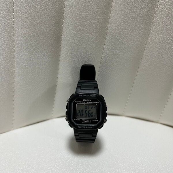 CASIO STANDARD LADYS カシオ スタンダード LA-20WH