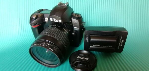ニコンデジタルカメラD 70 一眼レフ 28-80 ニッコール 付