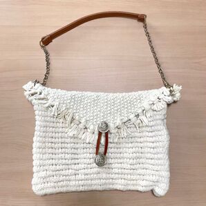 【新品】ハンドバッグ 編み込み 白 ホワイト 春夏 チェーンバッグ