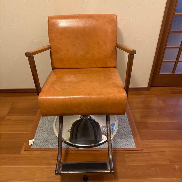 マテリ リベット(キャメル)丸ベース セット椅子