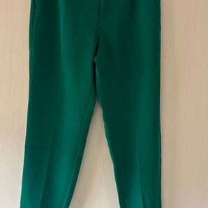 ストレッチテーパードパンツ グリーン 未使用