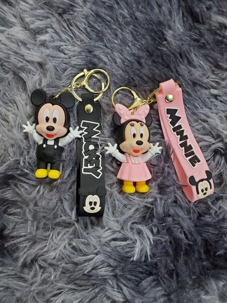 ミッキー ミニー キーホルダー 新品