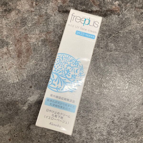 フリープラス マイルドUV フェース SPF22/PA+++ 日焼け止め クリア 30グラム